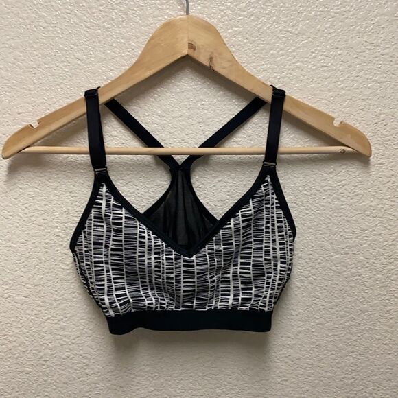 Victoria's Secret Sport Bra Small - Picture 1 of 6